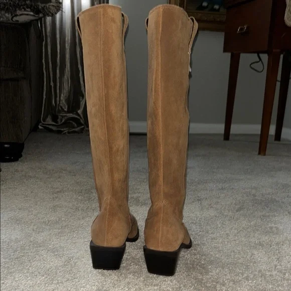 Bianco Beige Brown Heeled Suede Boots with Classic Design Size 39 - Picture 3 of 8